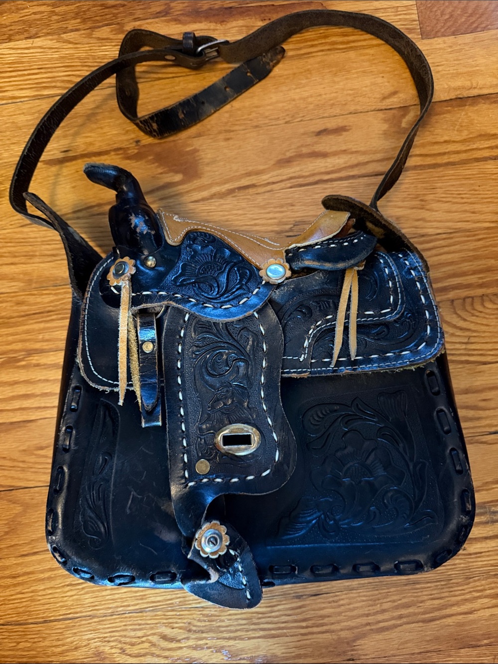 Vintage Cowgirl saddle bag / pocket book.